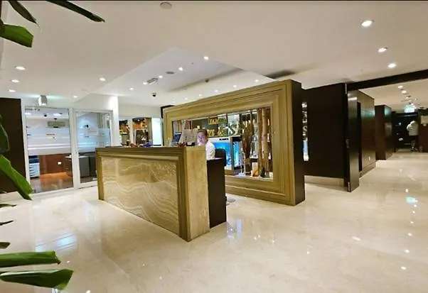 Apartment Movenpick Hotel - Laguna Tower -The Firefly Studio Dubai