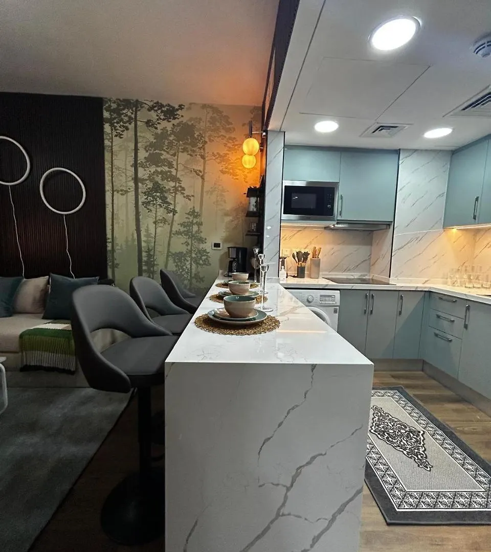 Movenpick Hotel - Laguna Tower -The Firefly Studio Dubai Apartment