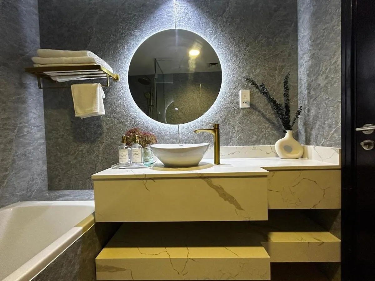 Movenpick Hotel - Laguna Tower -The Firefly Studio Dubai