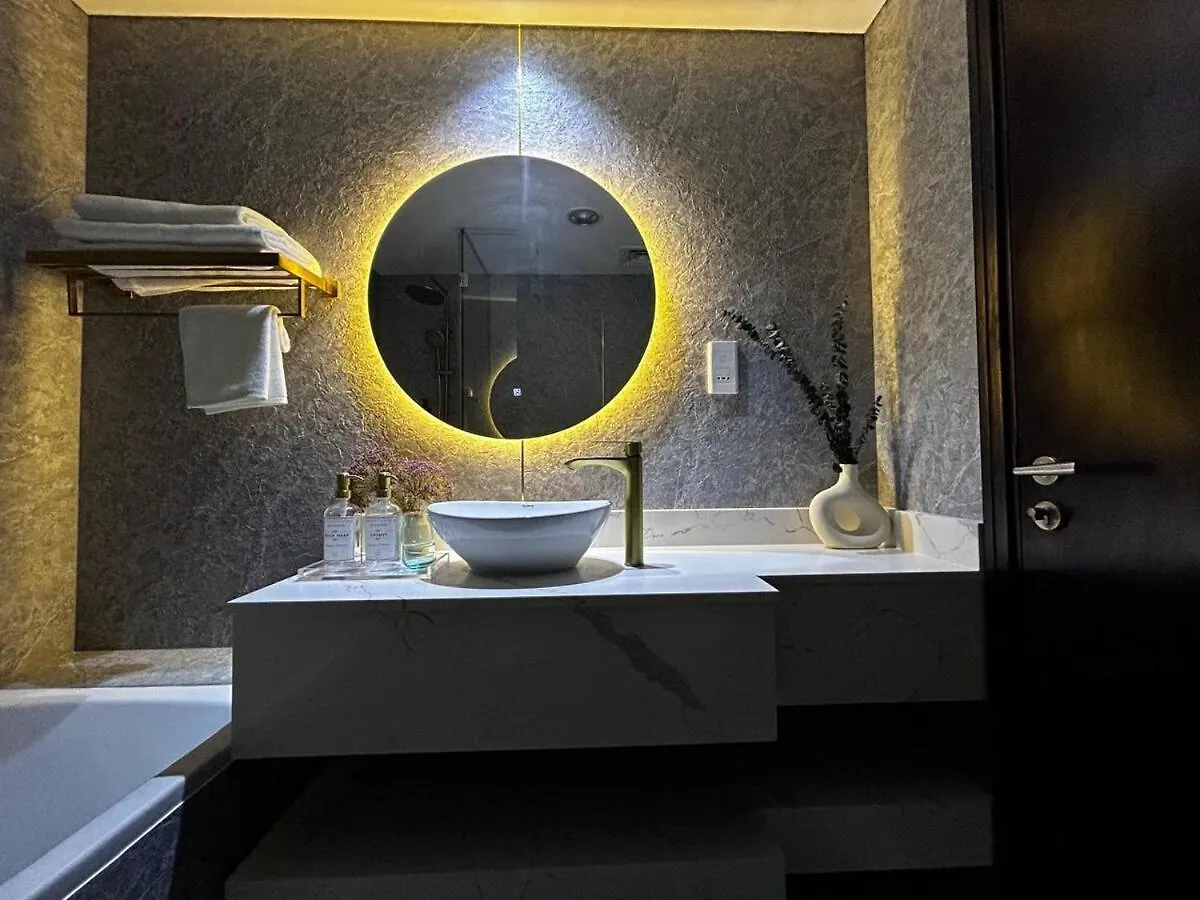Movenpick Hotel - Laguna Tower -The Firefly Studio Dubai United Arab Emirates